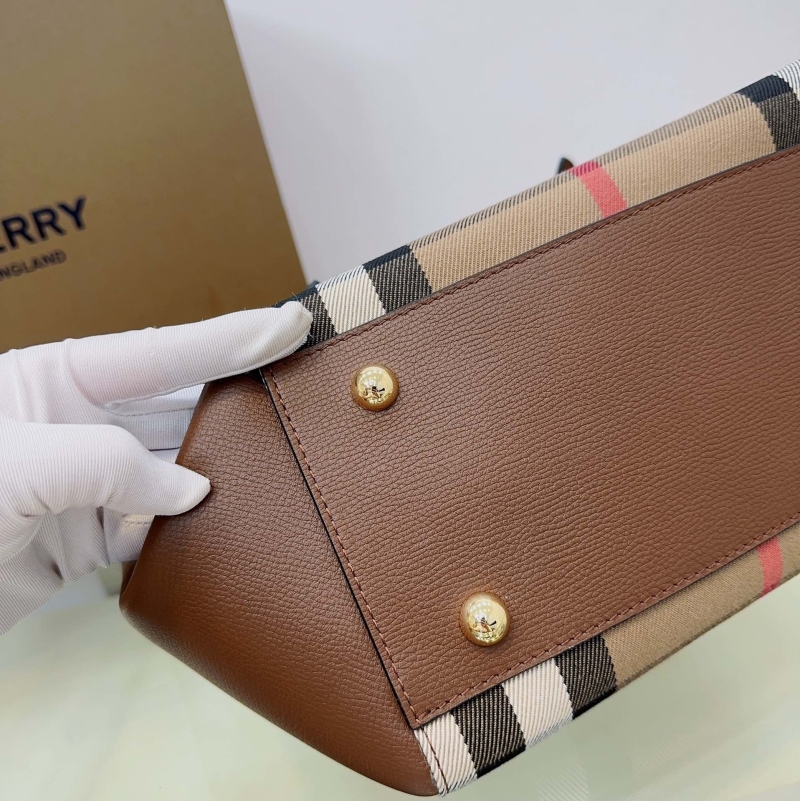 Bv*b*rry shopping bags